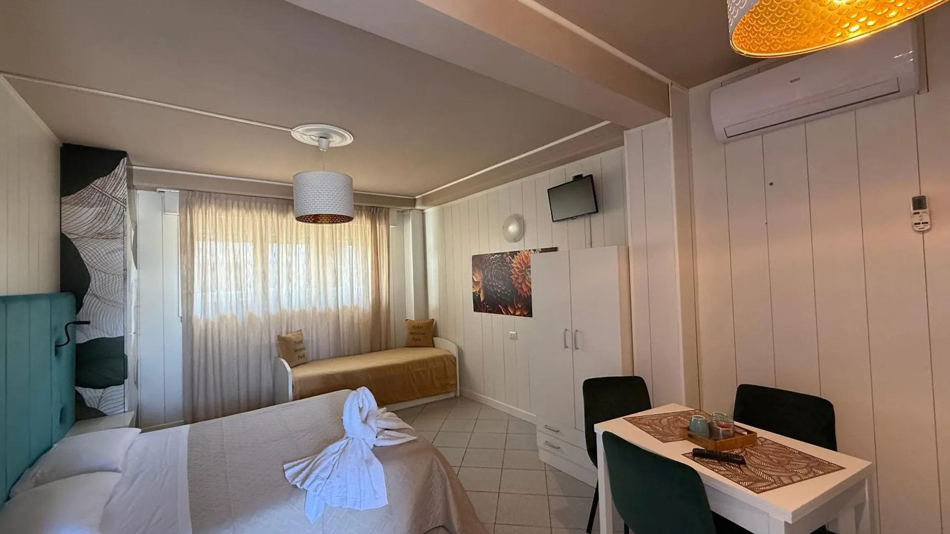 Residence Venezia Park - Enjoy Holiday Lazise Aparthotel